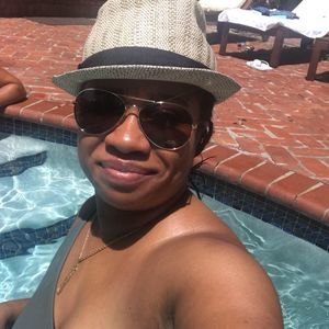 Meet your Posher, Camille